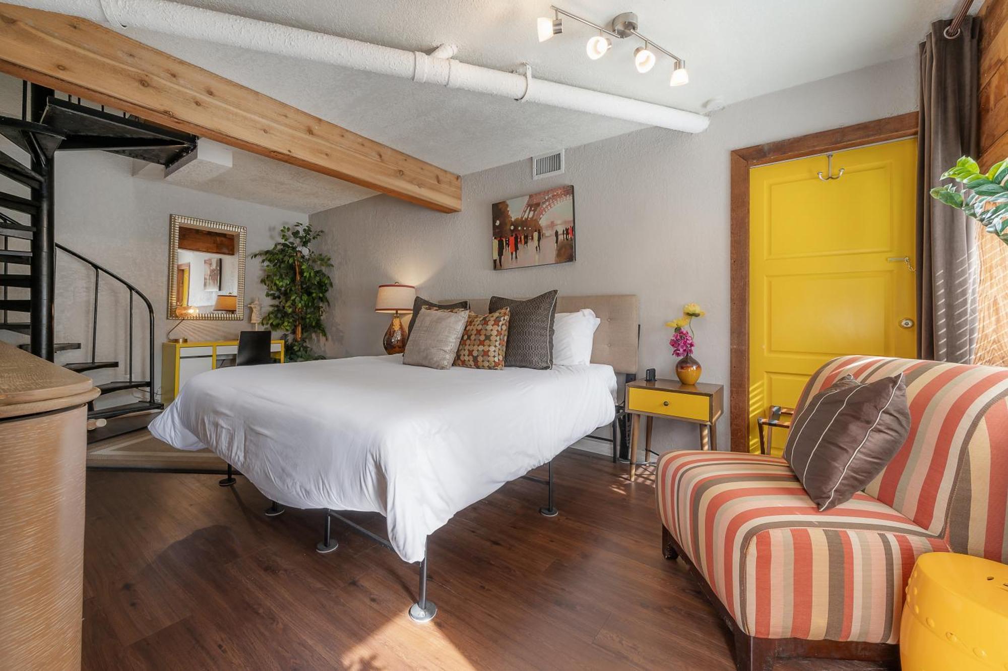 Hidden Couples Loft Retreat In Heights Foodie District Tampa Ngoại thất bức ảnh